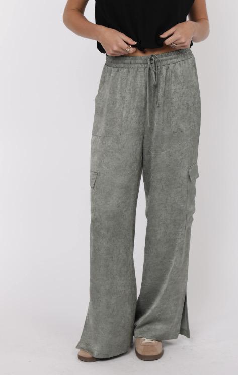 FOREVER BY YOUR SIDE WOVEN CARGO PANTS